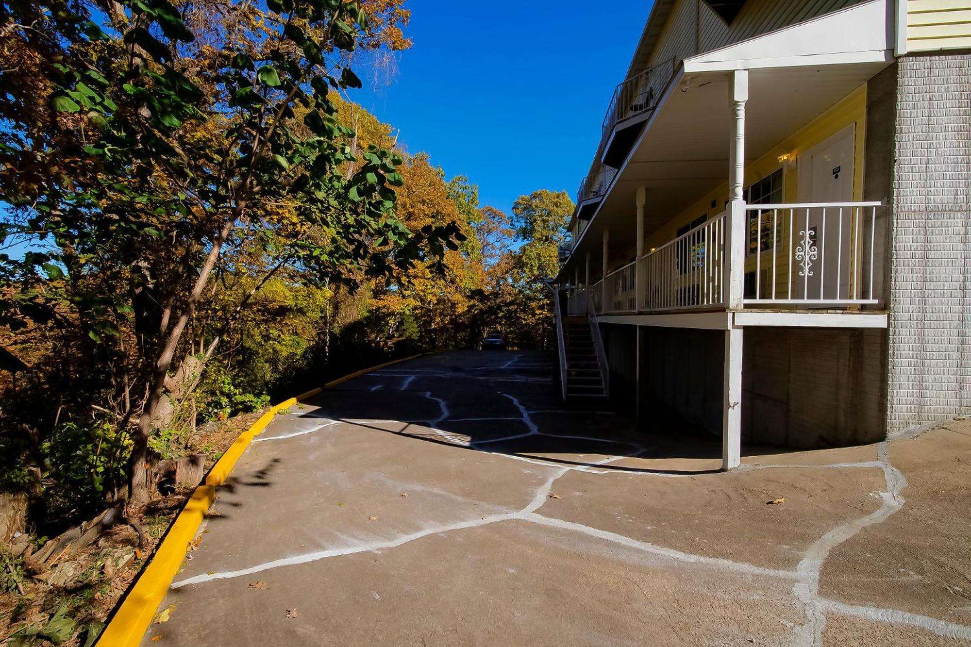 Hotel O Eureka Springs - Christ of Ozark Area Exterior foto